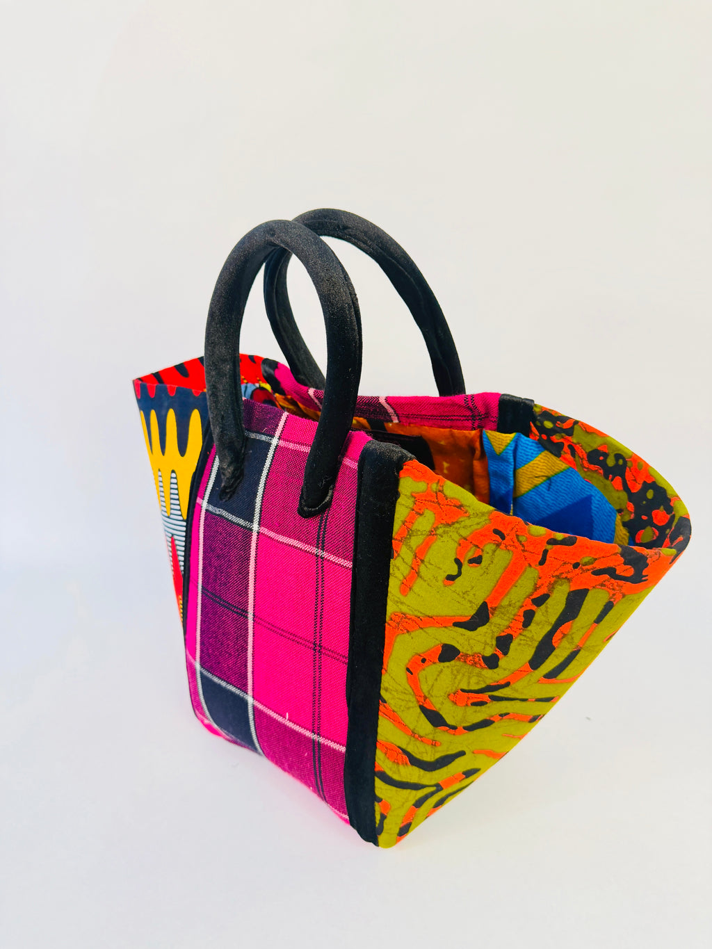 Pembe Tote - Red Maasai BL/V