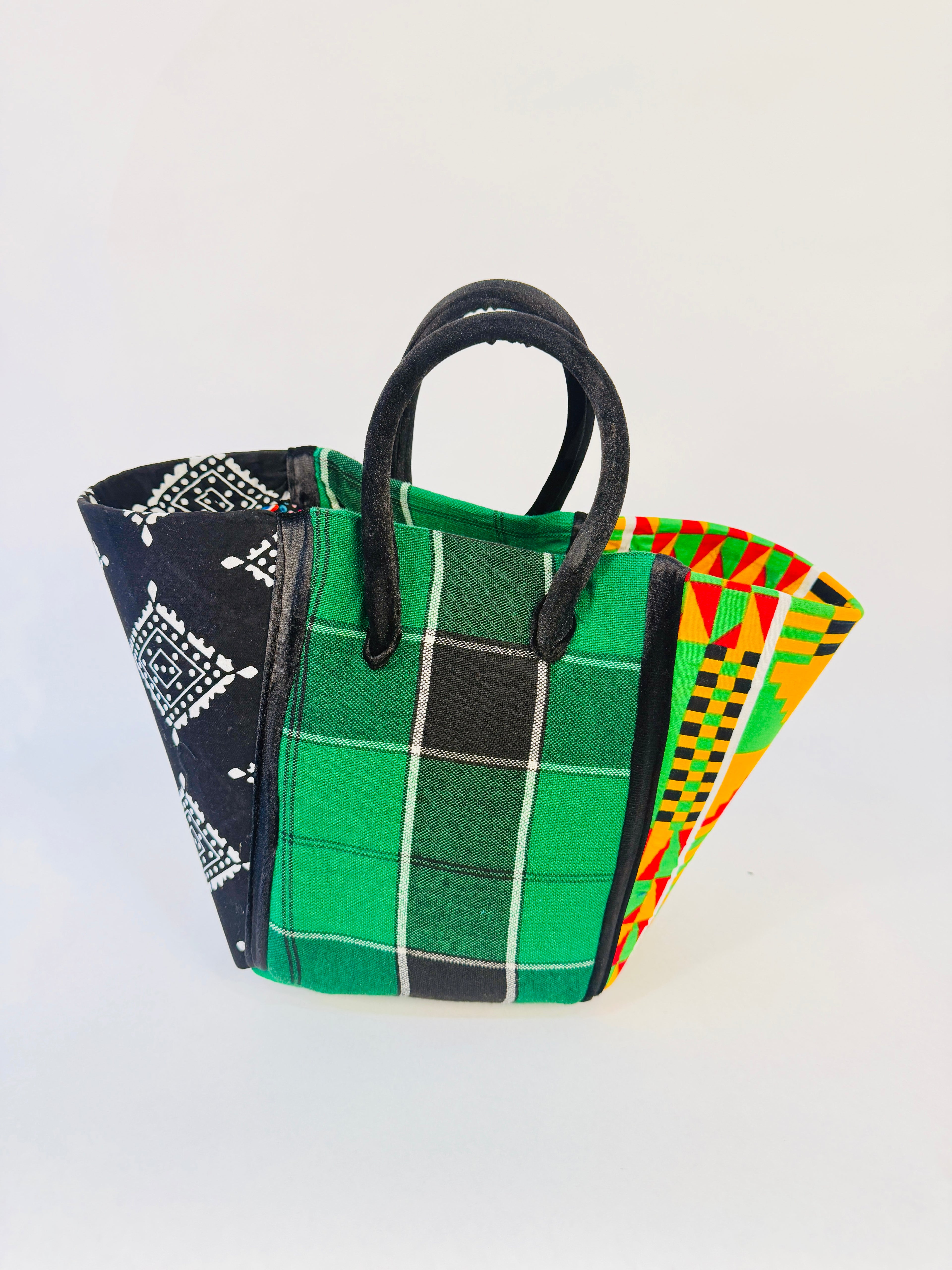 Pembe Tote - Green Maasai BL/V