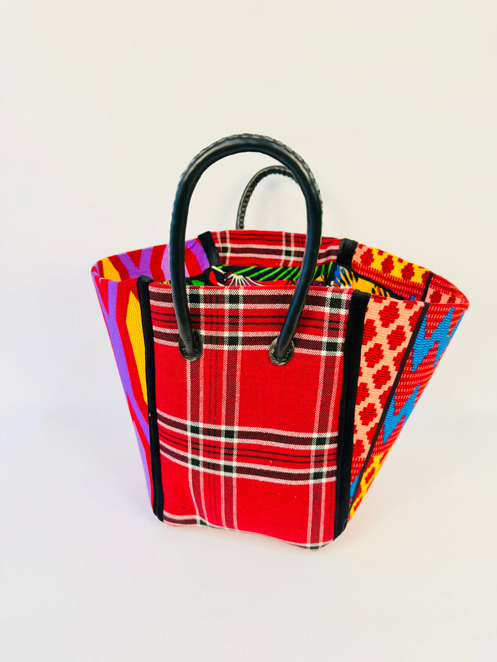 Pembe Tote - Red Maasai BL/V