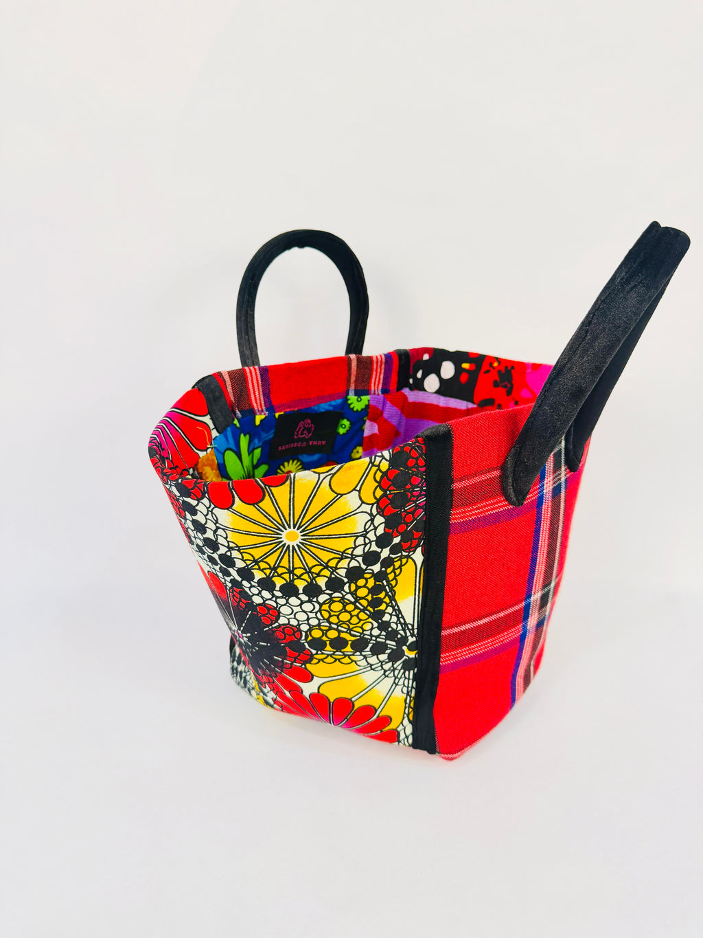 Pembe Tote - Red Maasai BL/V