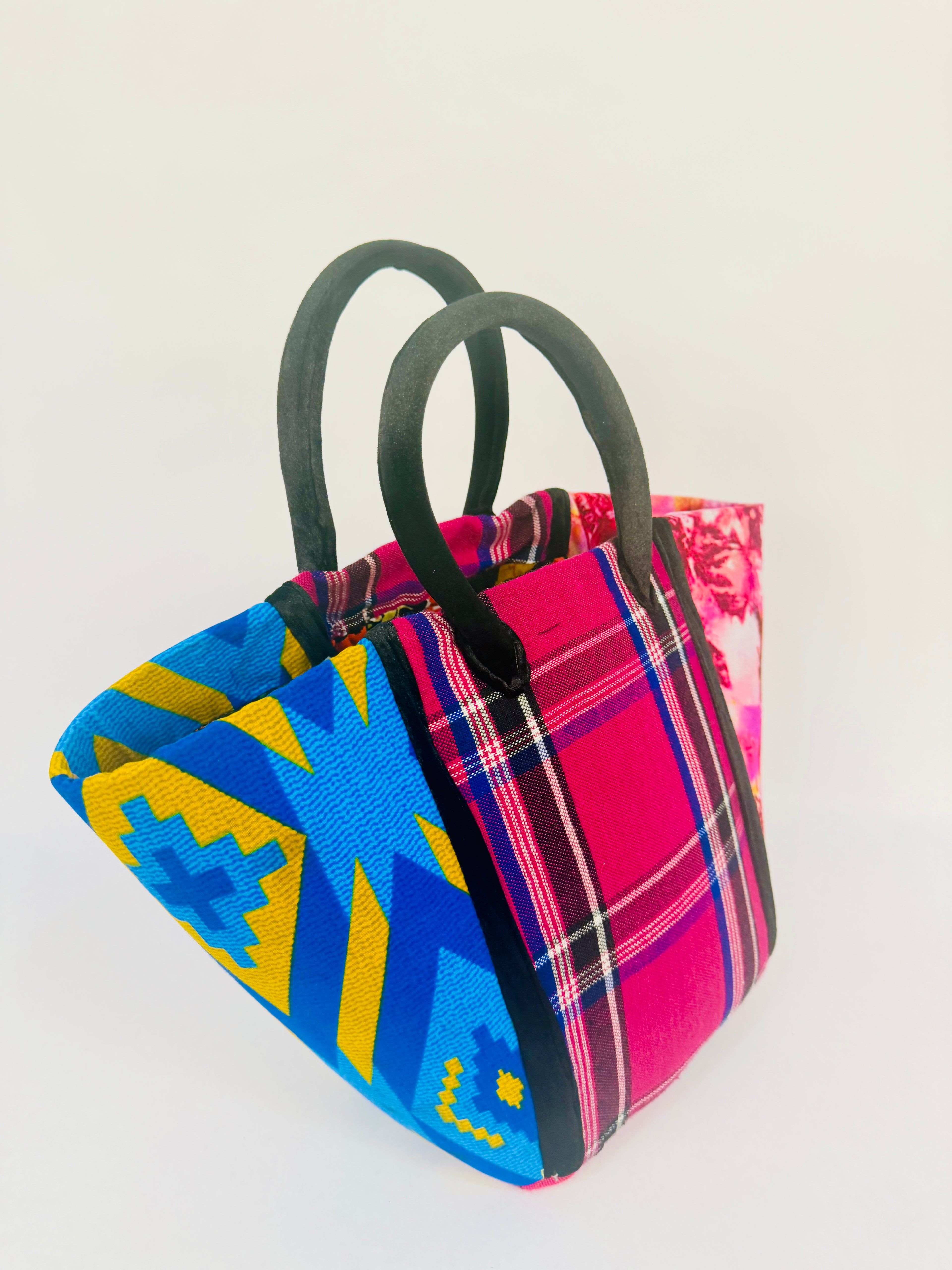 Pembe Tote - Red Maasai BL/V