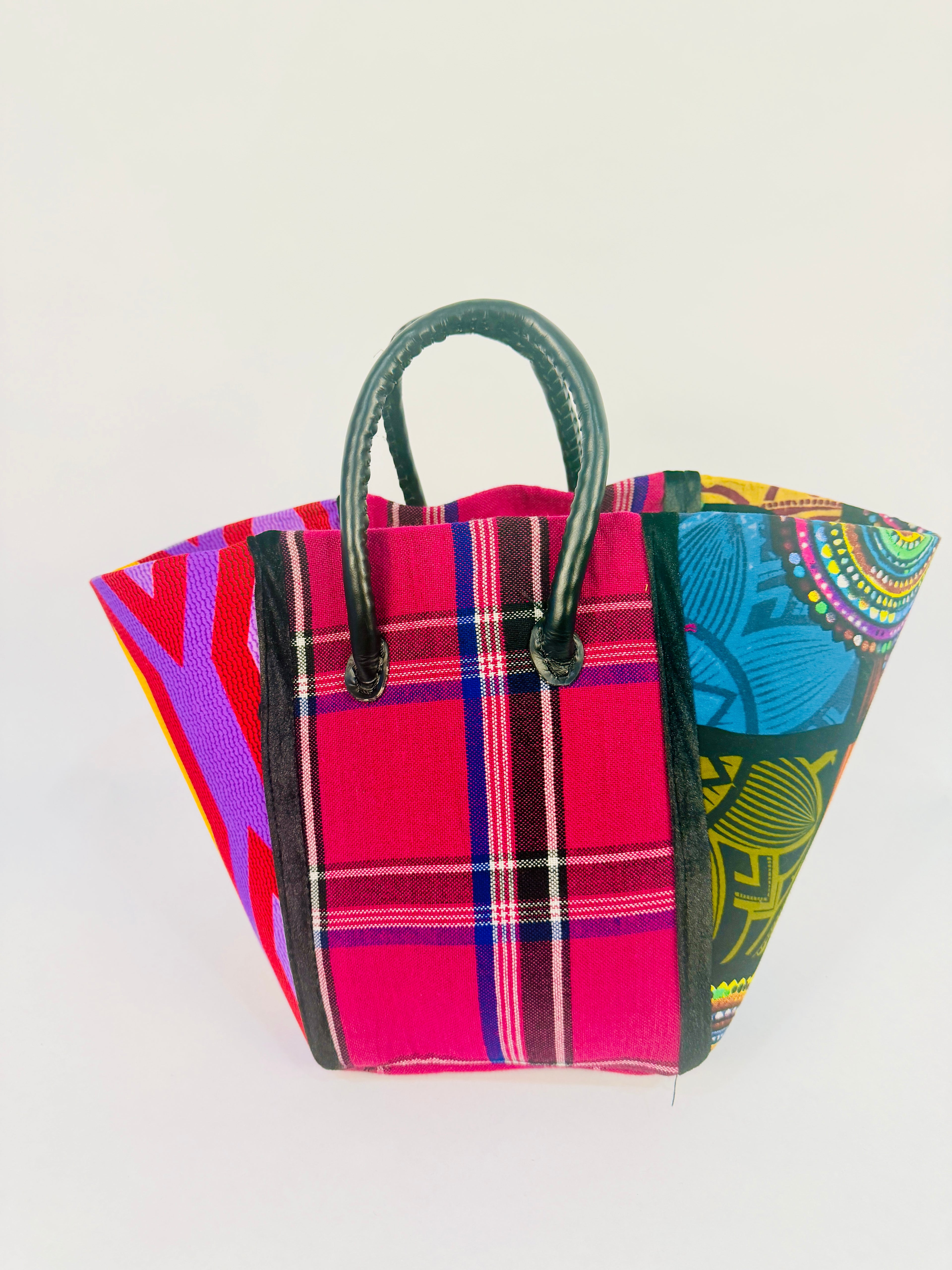 Pembe Tote - Red Maasai BL/L