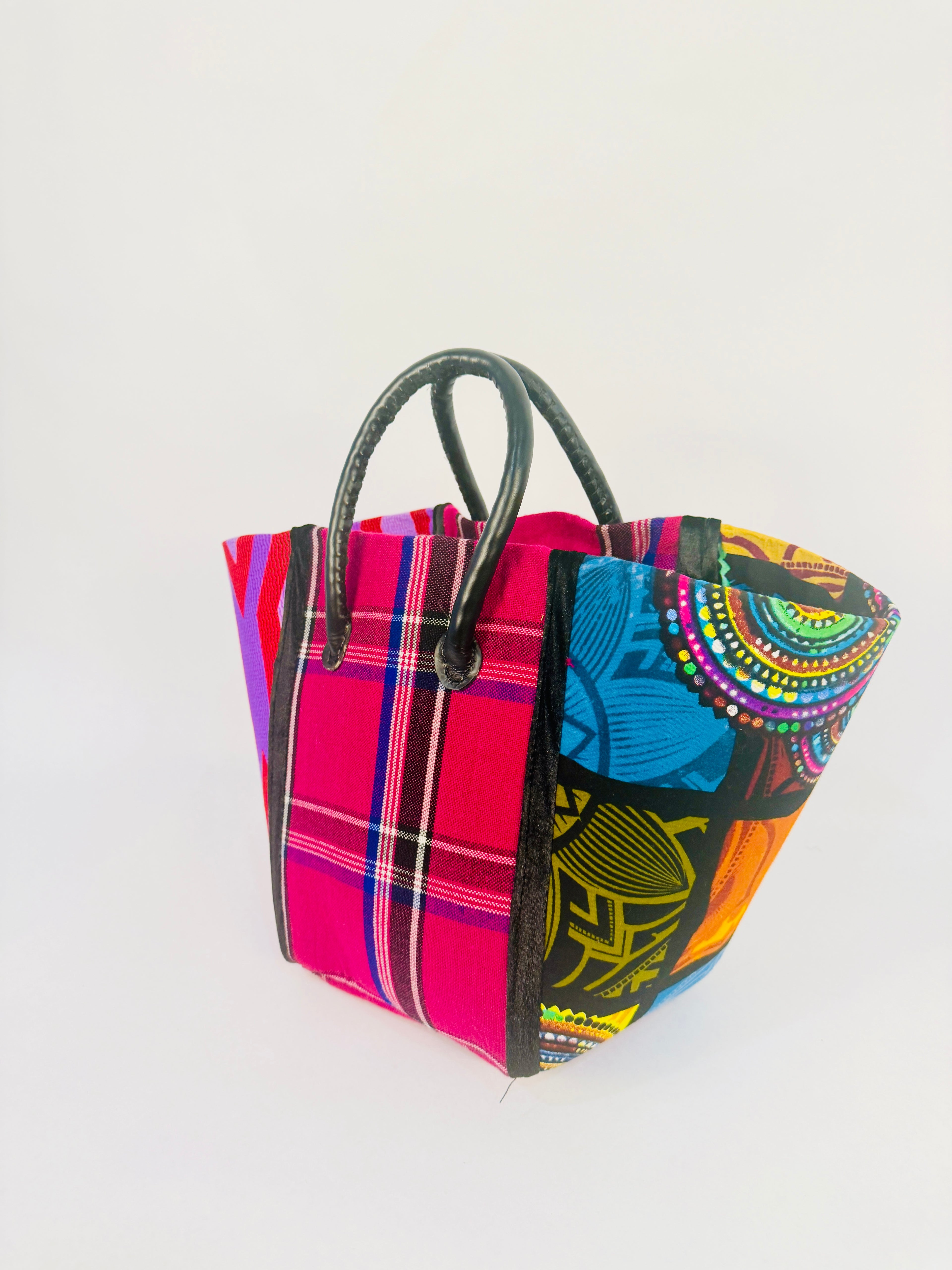 Pembe Tote - Red Maasai BL/L