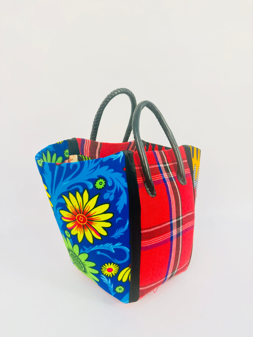Pembe Tote - Red Maasai BL