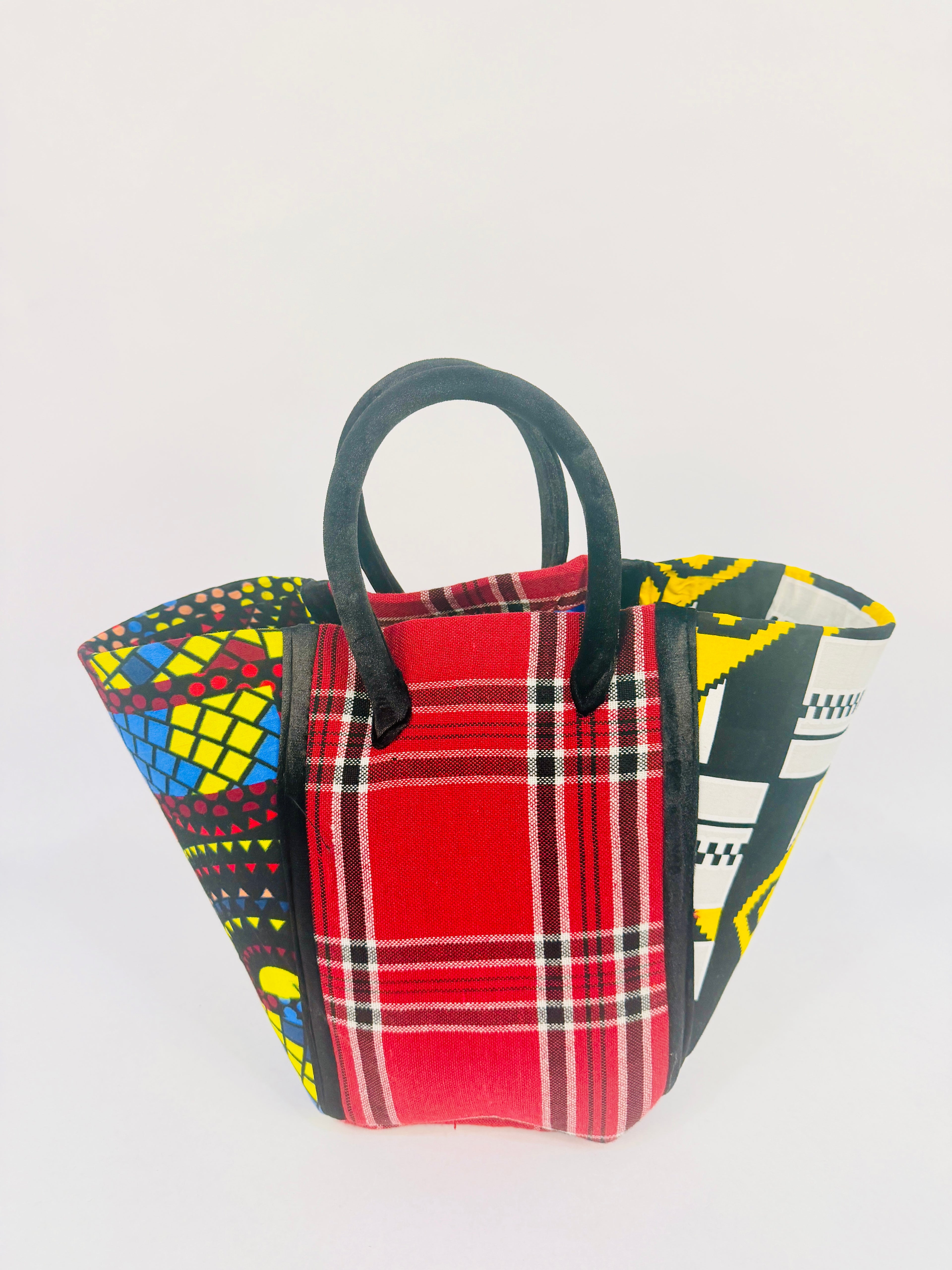 Pembe Tote - Red Maasai BL/V