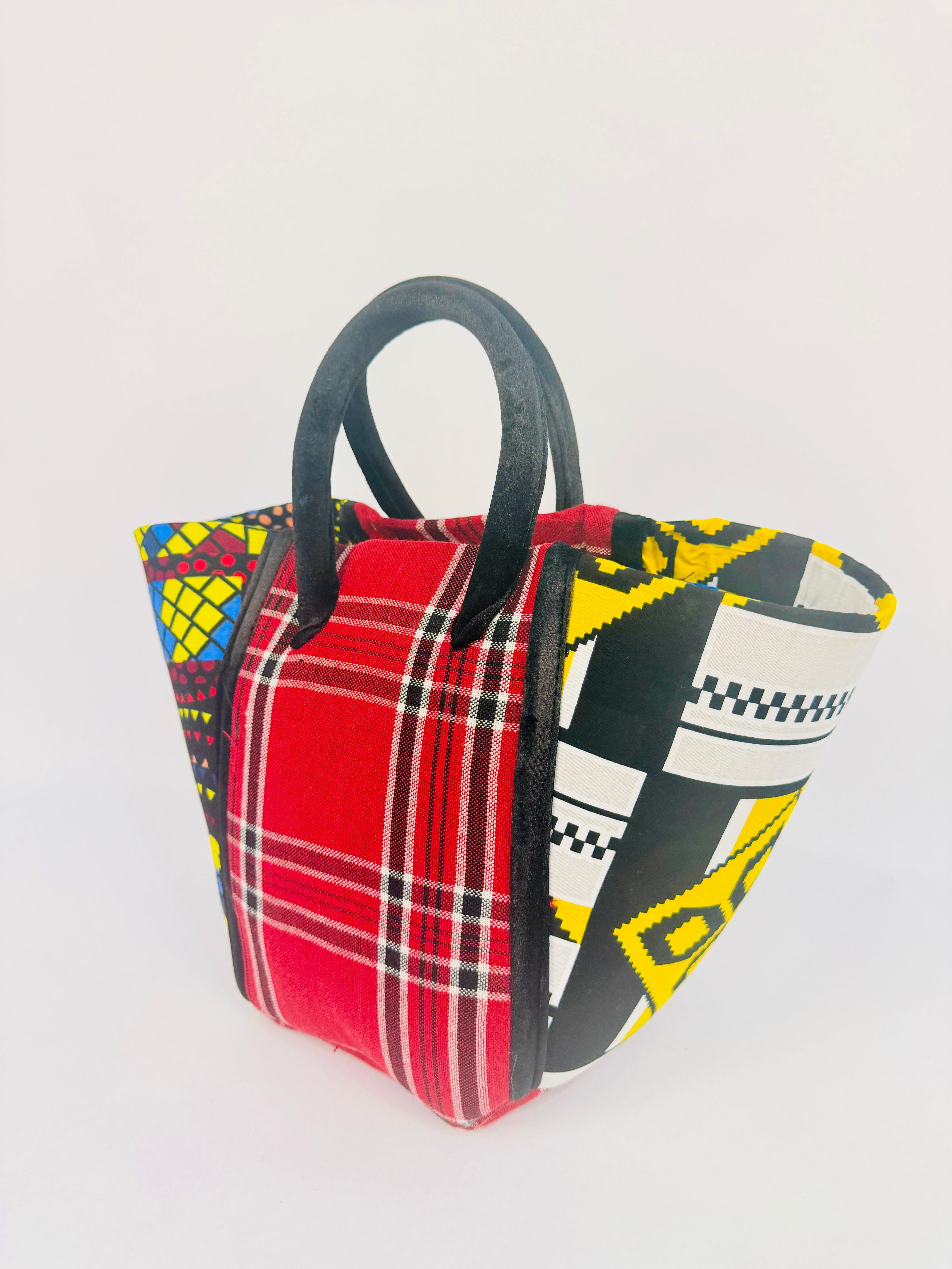 Pembe Tote - Red Maasai BL/V