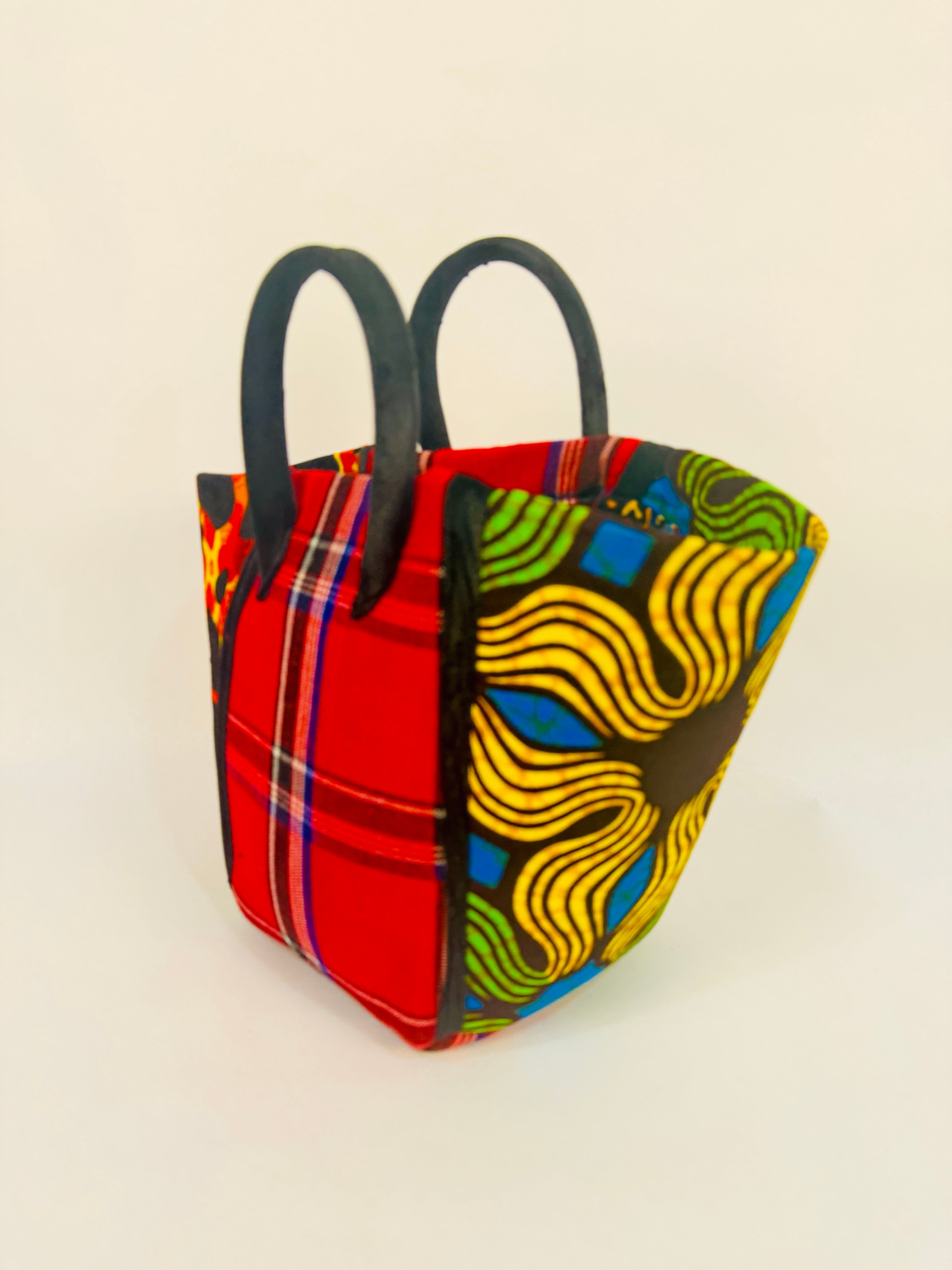 Pembe Tote - Red Maasai BL/V