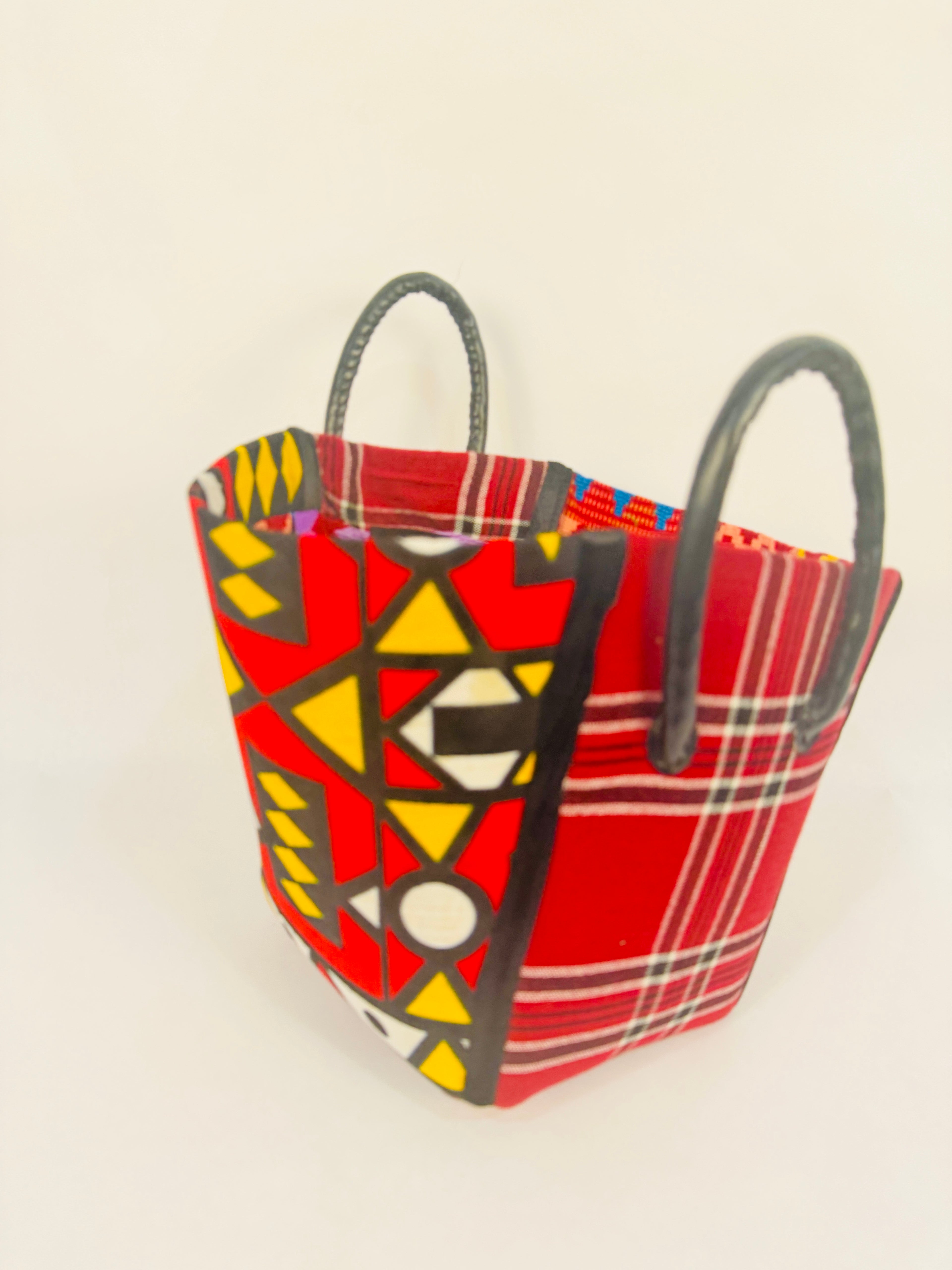 Pembe Tote - Red Maasai BL/L